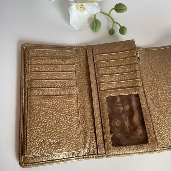 Elegant Brighton Deep Gold Women's Clutch Wallet - Picture 9 of 12